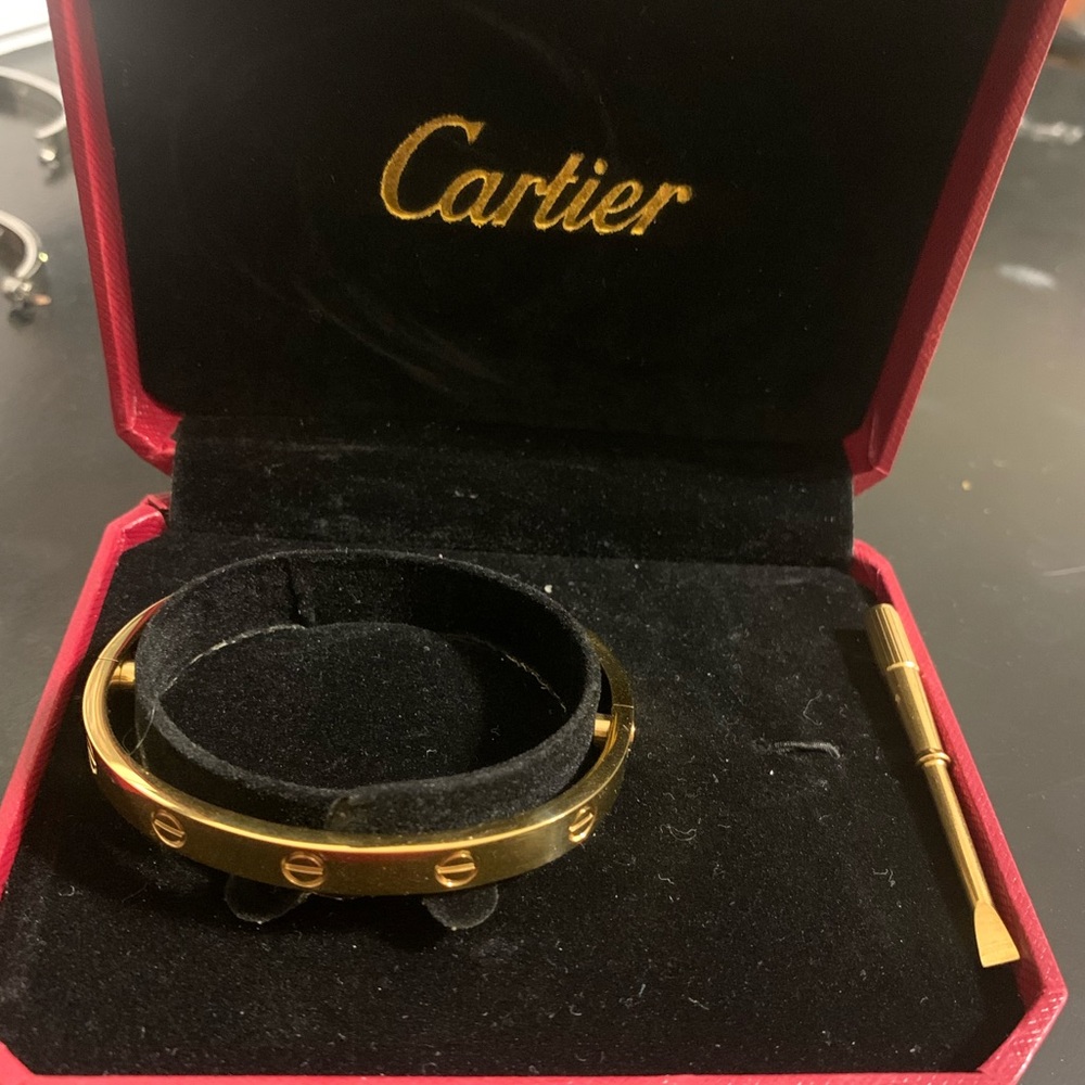 Love bracelet gold bangle with screws